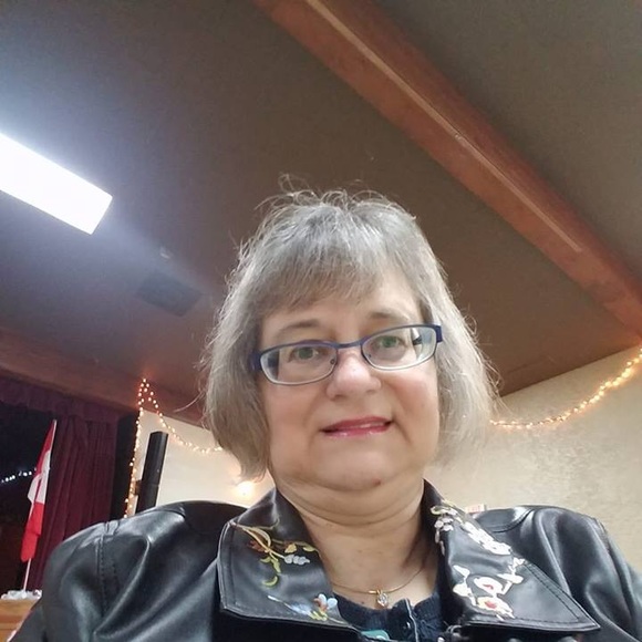 Meet your Posher, Kelly - Picture 2 of 7